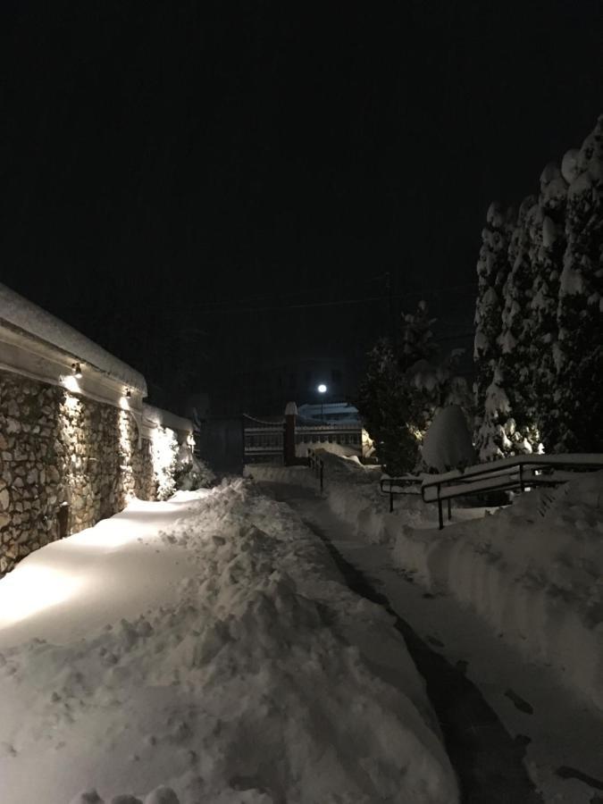Smallhotel - Vevi エクステリア 写真