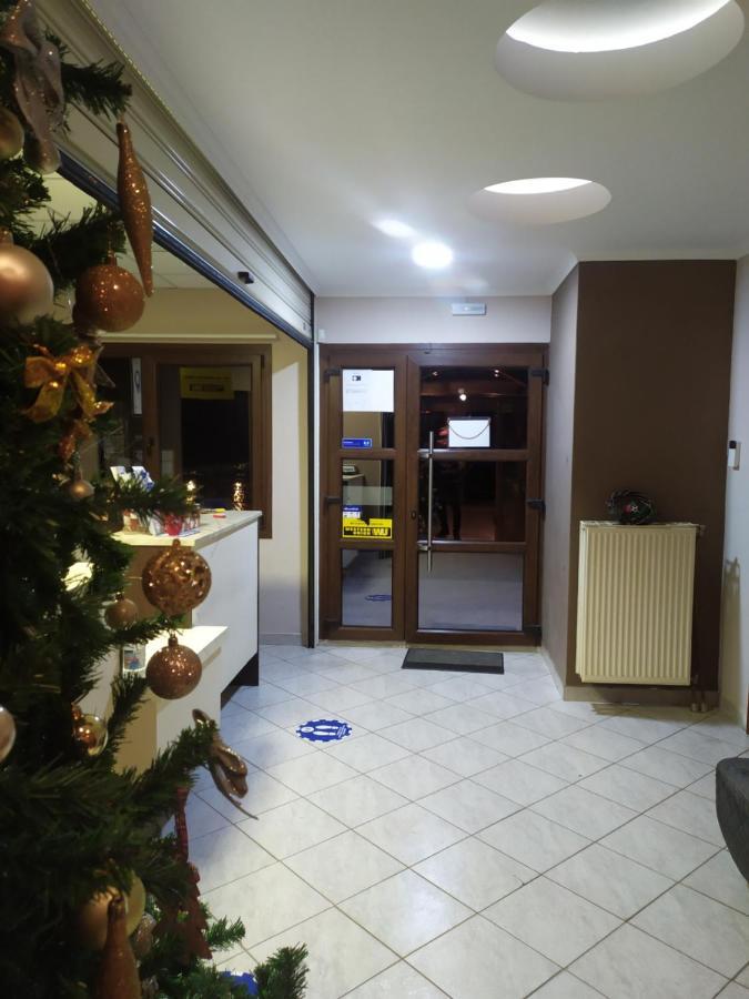Smallhotel - Vevi エクステリア 写真
