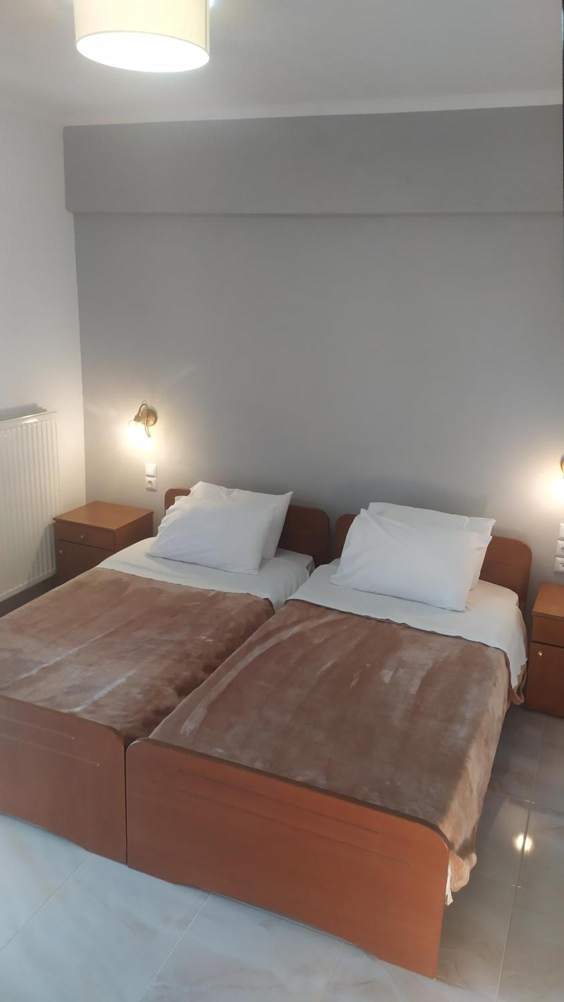 Smallhotel - Vevi エクステリア 写真